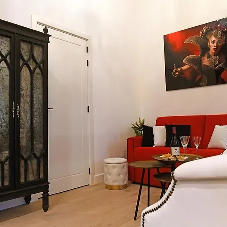 La Cour D'honneur - Meir Apartment *
