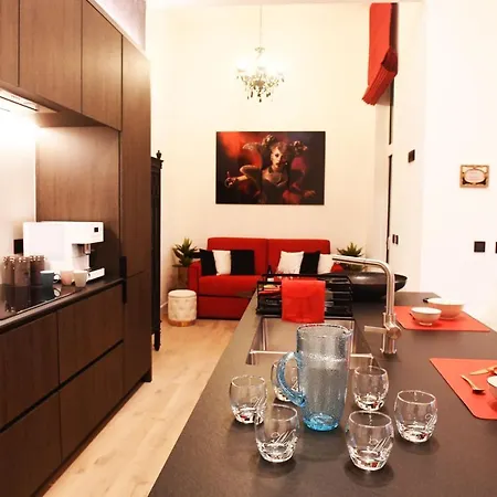 La Cour D'honneur - Meir Appartement